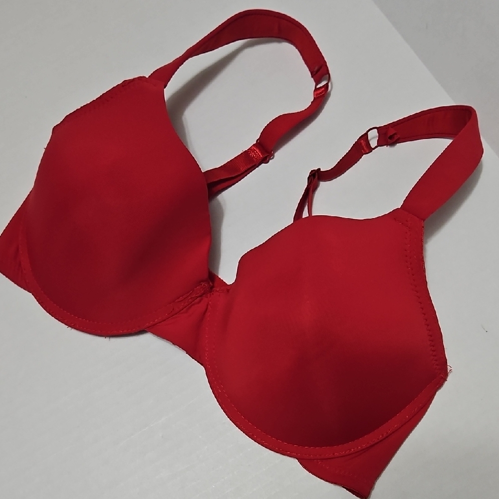 Red Underwire Molded Seamless Bra Size 36DD